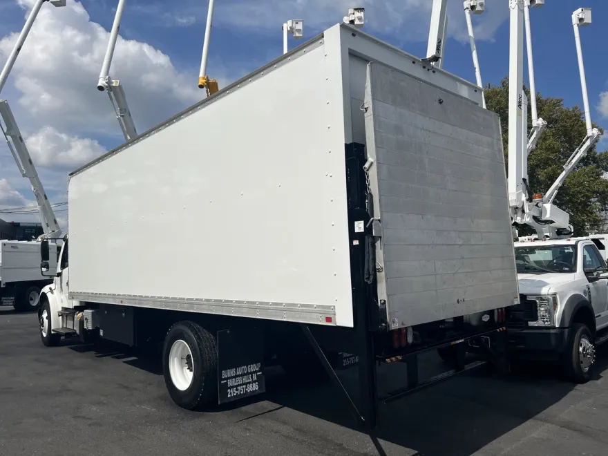 2019 Freightliner M2 106 Medium Duty photo 1