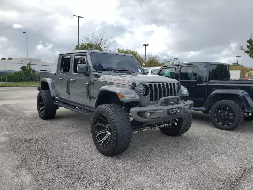 2022 Jeep Gladiator Overland photo 1