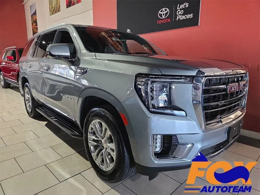 2023 Gmc Yukon SLT photo 1