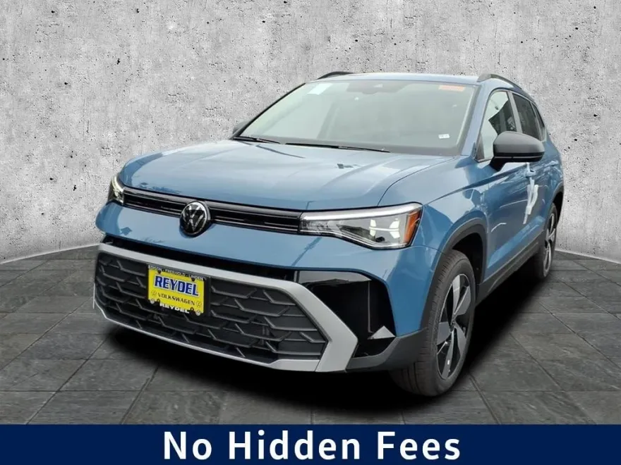 2025 Volkswagen Taos S photo 1