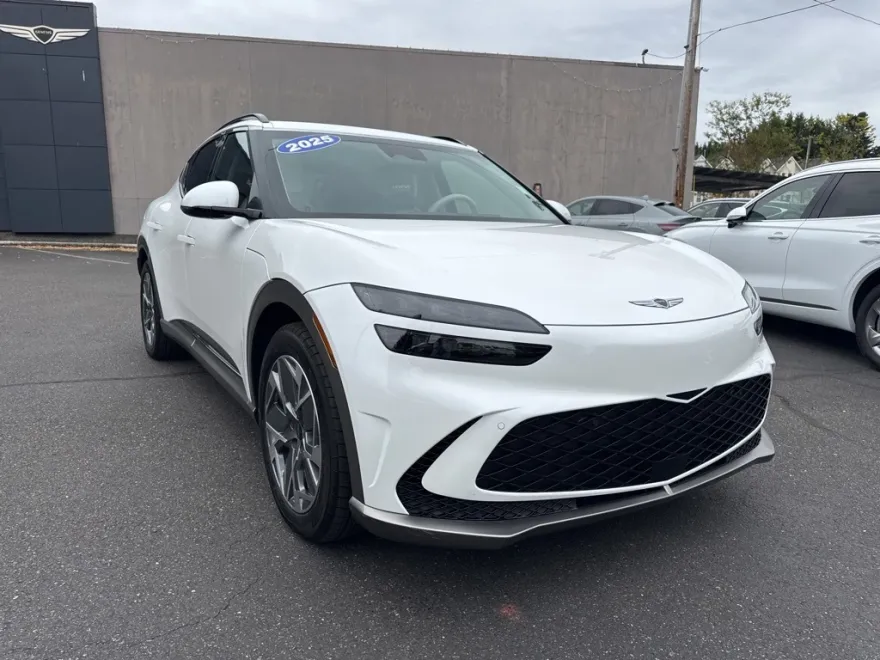 2025 Genesis GV60 Advanced AWD photo 1