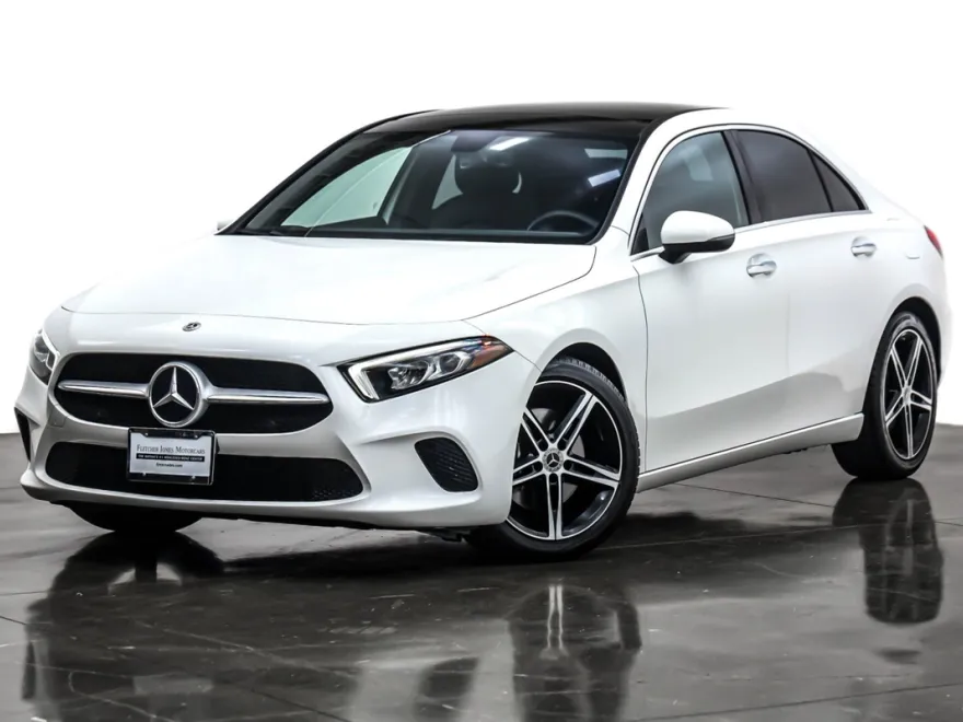 2022 Mercedes Benz A 220 photo 1