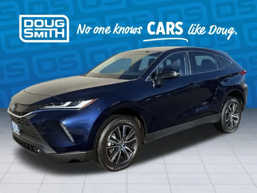2024 Toyota Venza LE photo 1