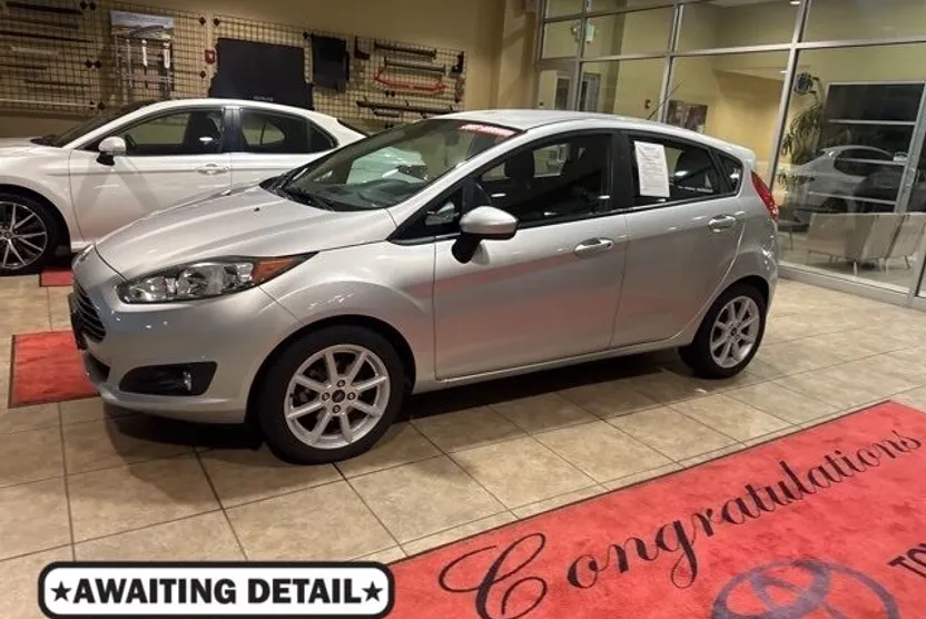 2019 Ford Fiesta SE photo 1