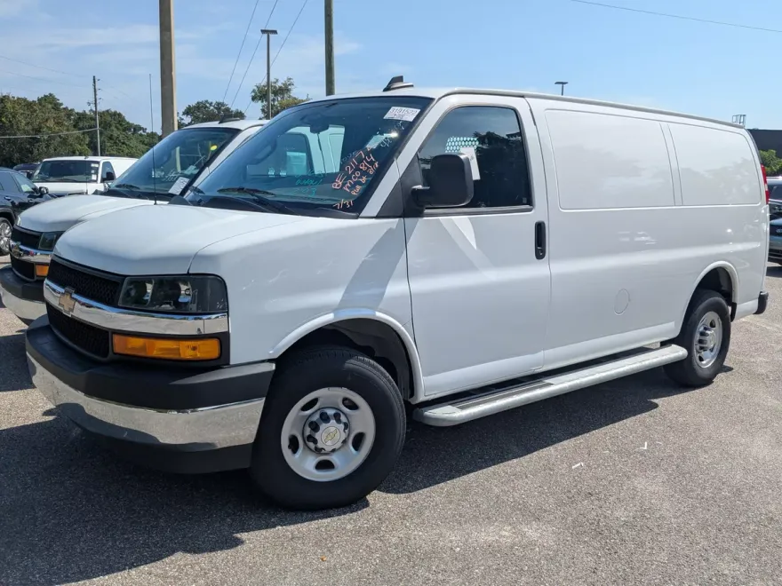 2023 Chevrolet Express 2500 Work Cargo Van photo 1