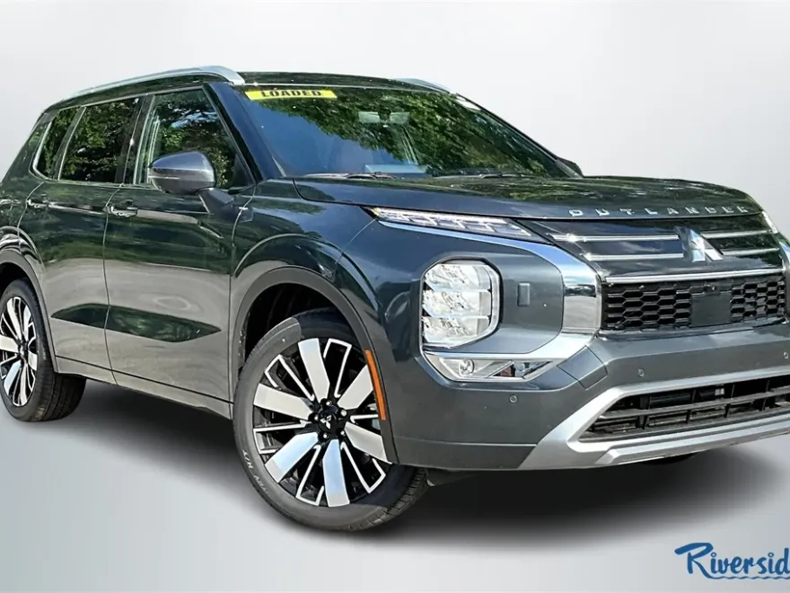 2025 Mitsubishi Outlander SEL photo 1