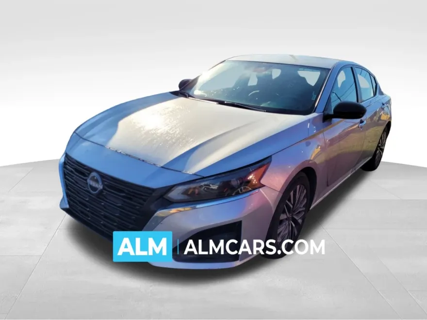 2024 Nissan Altima 2.5 SV photo 1