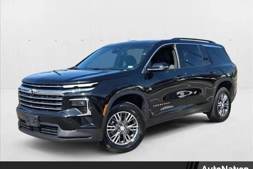 2024 Chevrolet Traverse photo 1