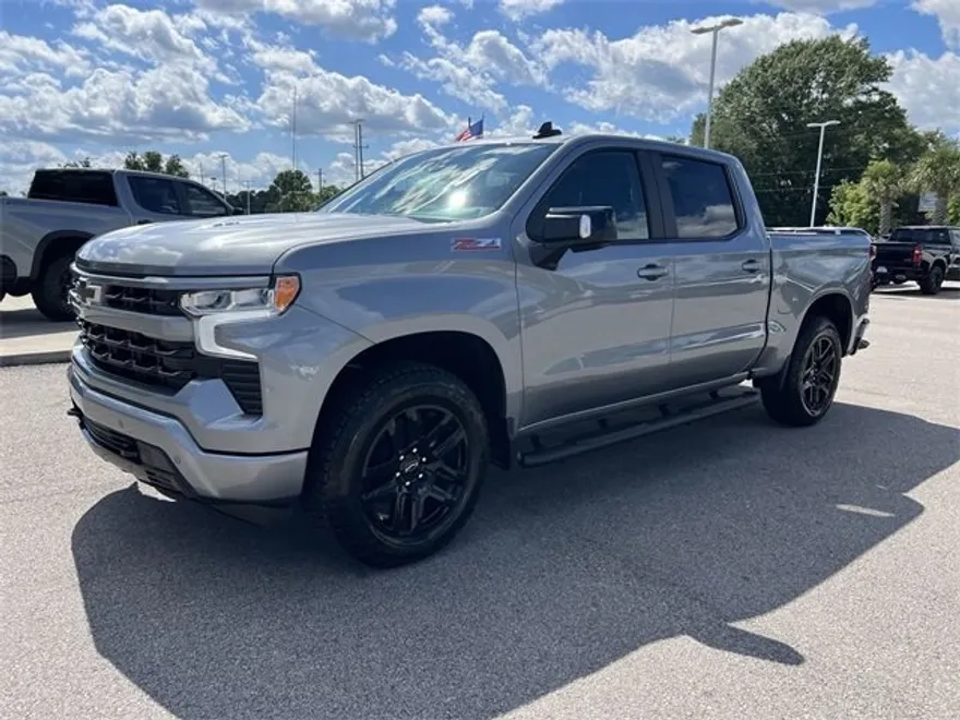 2024 Chevrolet Silverado 1500 RST photo 1