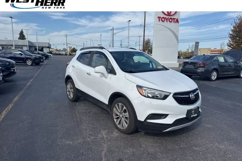 2020 Buick Encore Preferred photo 1