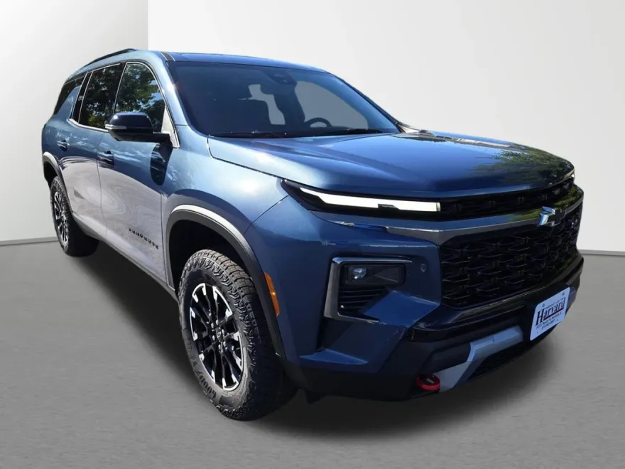 2026 Chevrolet Traverse Z71 photo 1