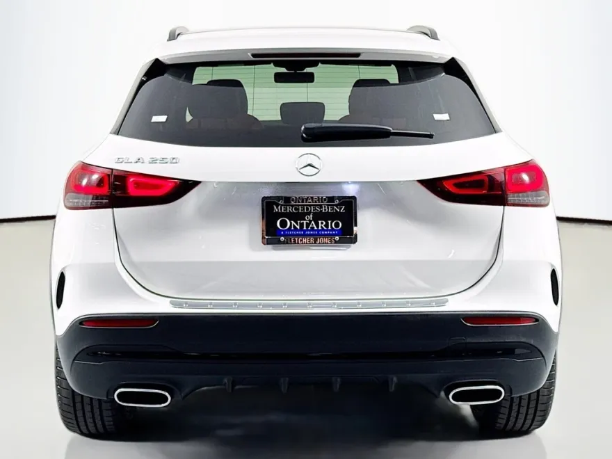 2022 Mercedes Benz GLA 250 photo 1