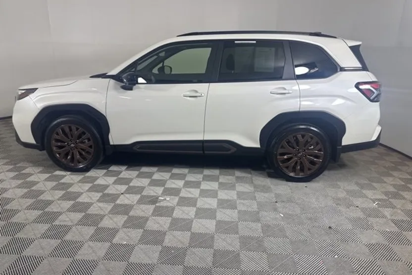 2025 Subaru Forester Sport photo 1