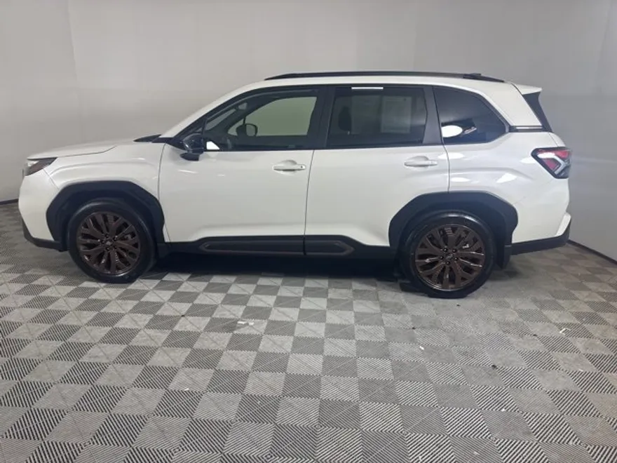 2025 Subaru Forester Sport photo 1