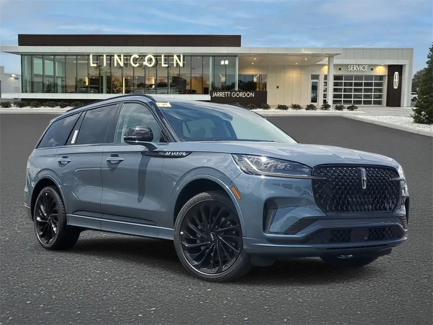 2025 Lincoln Aviator Reserve photo 1