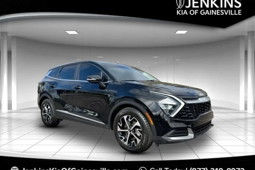 2023 Kia Sportage EX photo 1