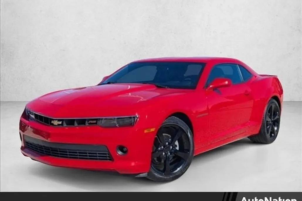 2015 Chevrolet Camaro 1LT photo 1