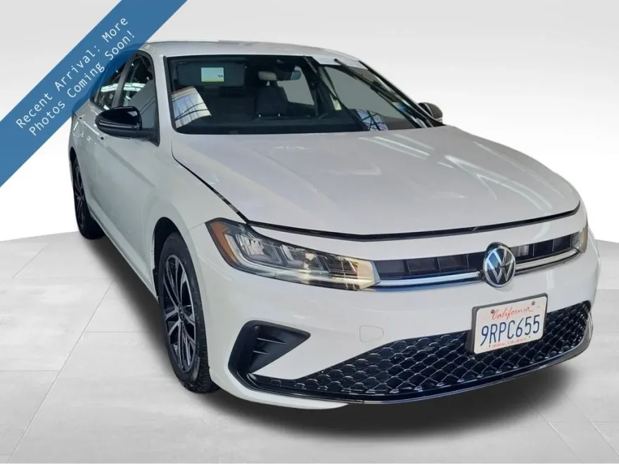 2025 Volkswagen Jetta 1.5T Sport photo 1
