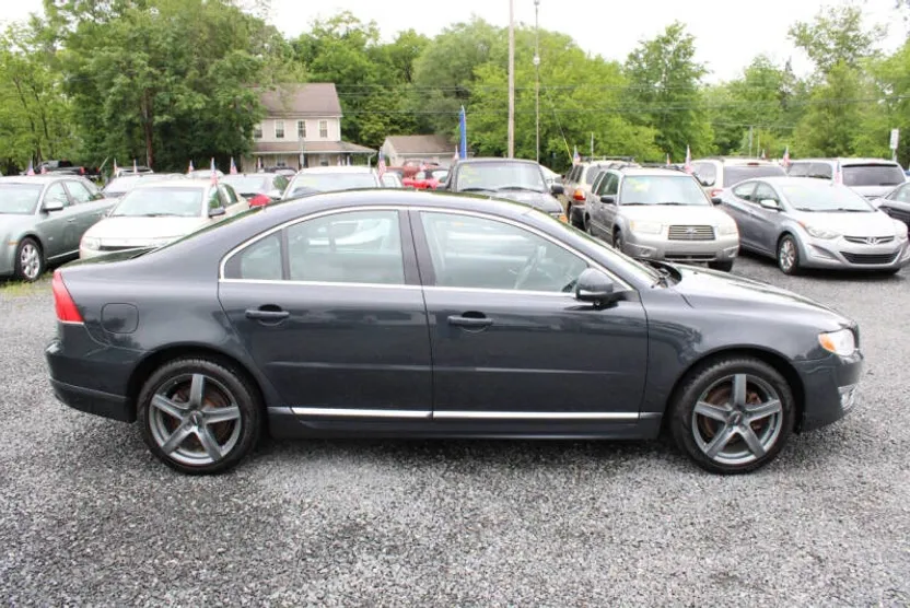 2015 Volvo S80 T6 Platinum photo 1
