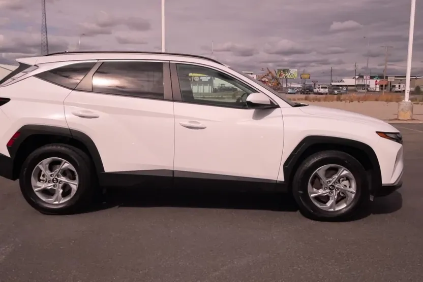 2024 Hyundai Tucson SEL photo 1