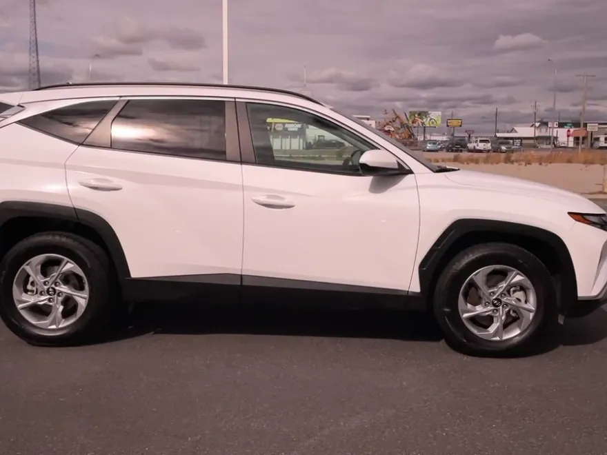 2024 Hyundai Tucson SEL photo 1