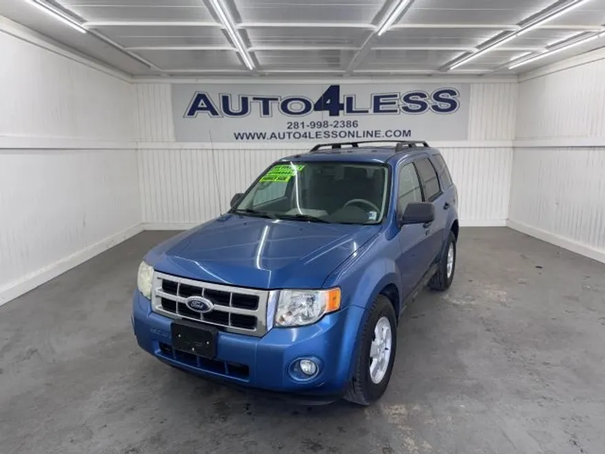 2009 Ford Escape XLT Sport photo 1