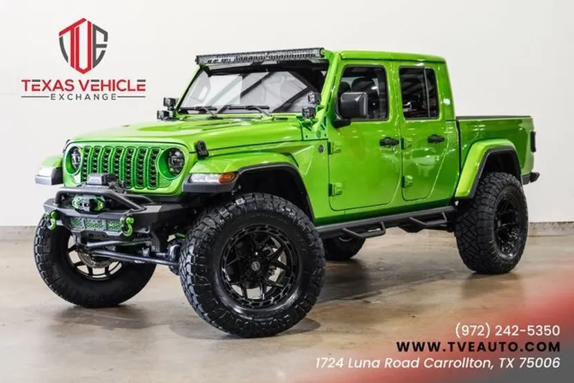 2025 Jeep Gladiator Sport photo 1