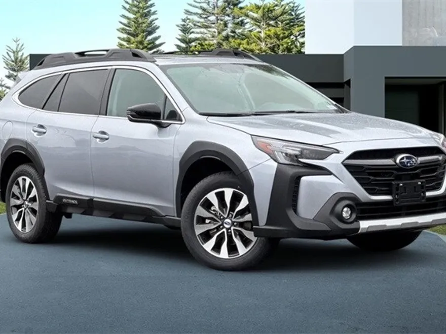 2025 Subaru Outback Limited photo 1