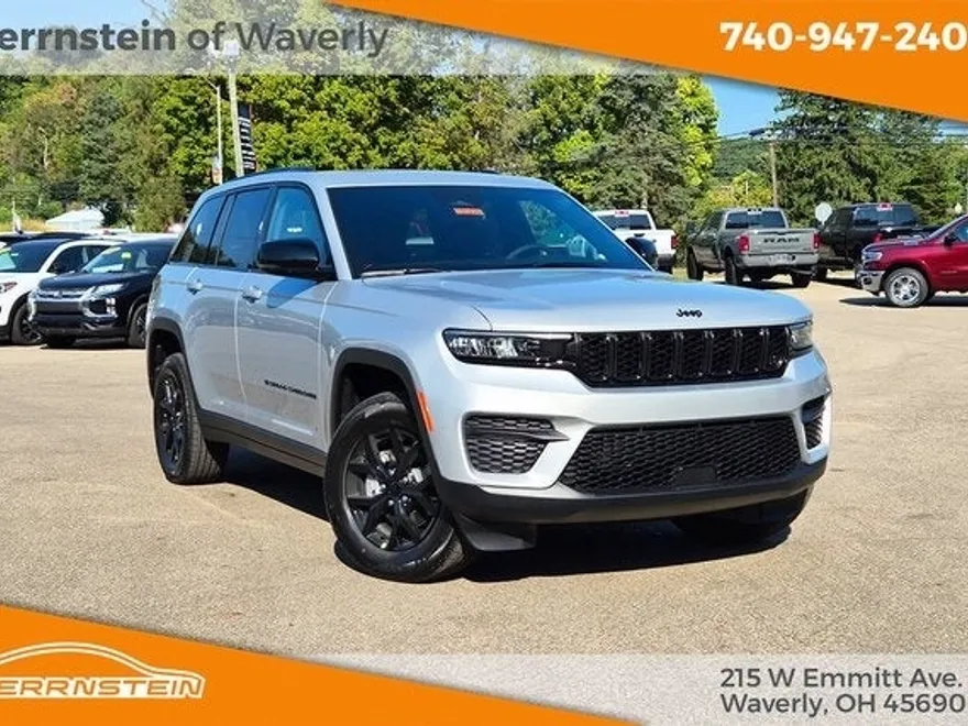 2025 Jeep Grand Cherokee Altitude photo 1
