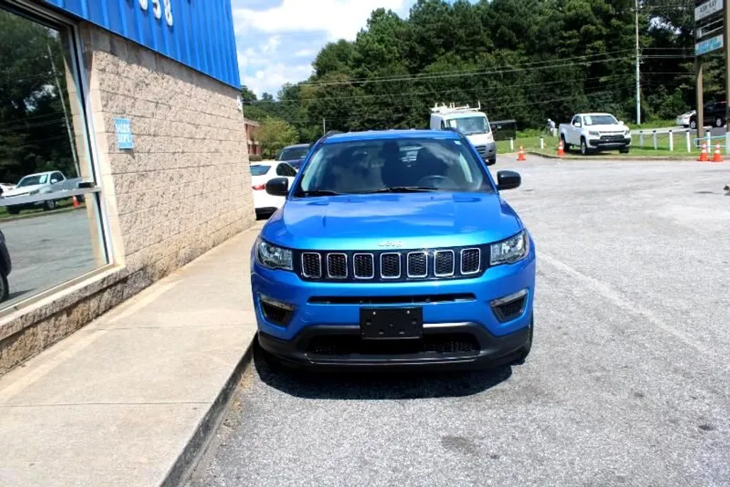 2018 Jeep Compass Sport photo 1