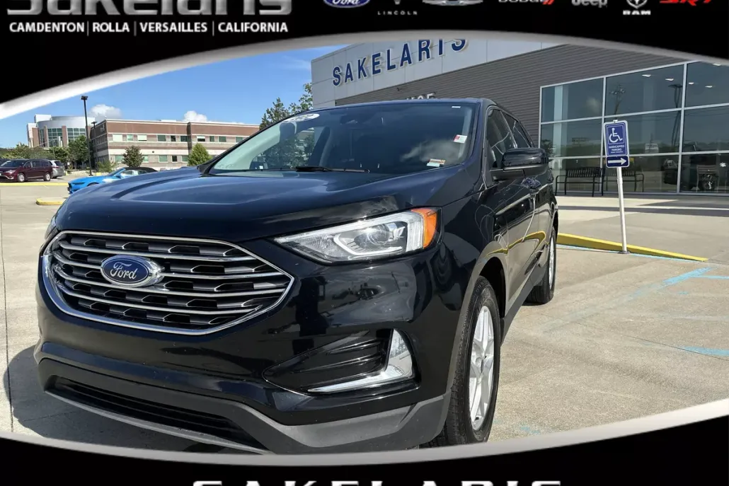 2022 Ford Edge Titanium photo 1