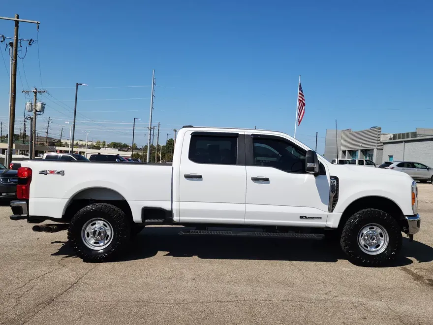 2023 Ford F-250 XL photo 1