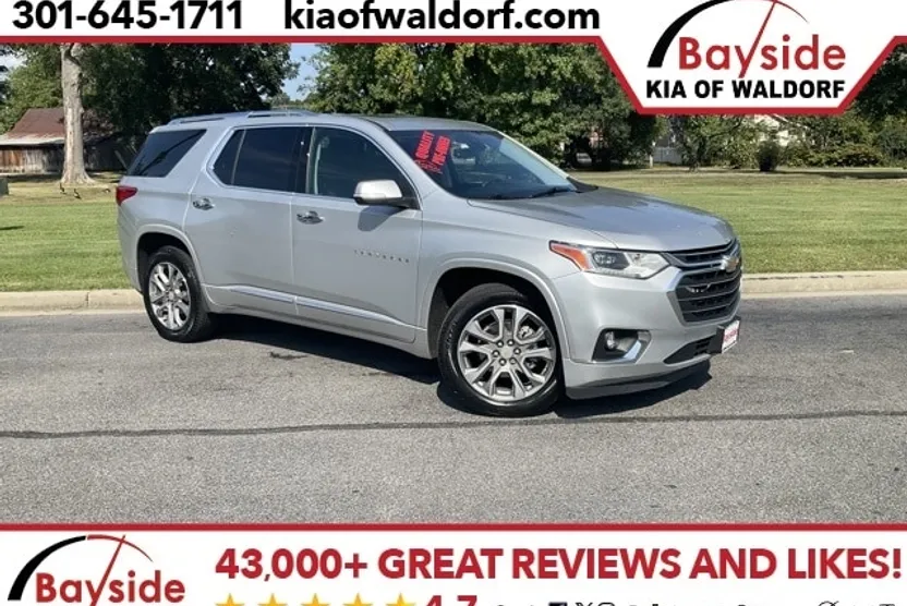 2021 Chevrolet Traverse Premier photo 1
