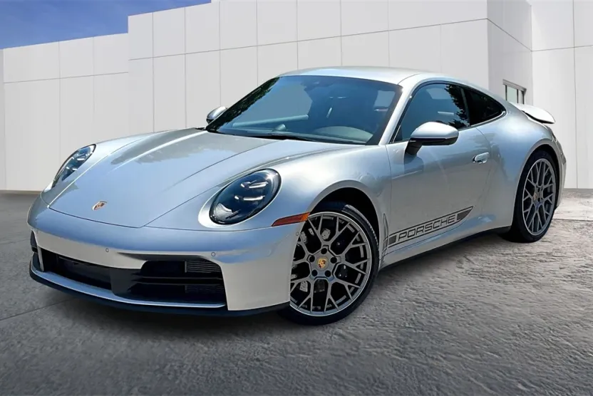 2025 Porsche 911 photo 1