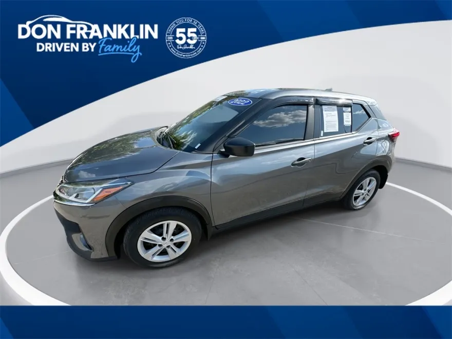 2022 Nissan Kicks S photo 1
