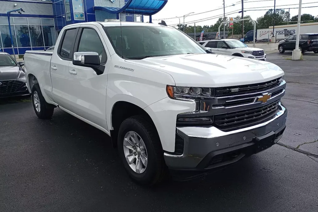 2021 Chevrolet Silverado 1500 LT photo 1