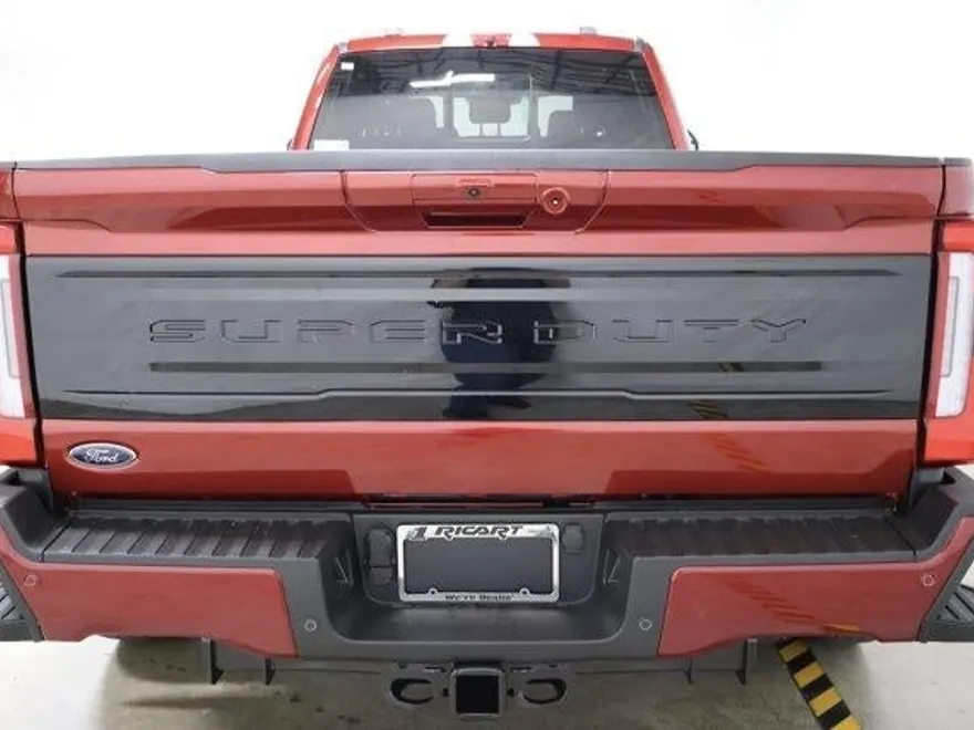 2026 Ford F-450 Platinum photo 1