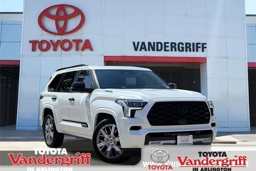2024 Toyota Sequoia Capstone photo 1