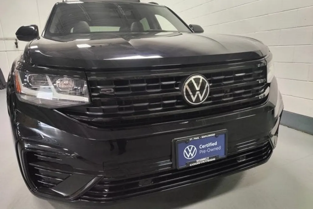 2023 Volkswagen Atlas Cross Sport SEL R-Line photo 1