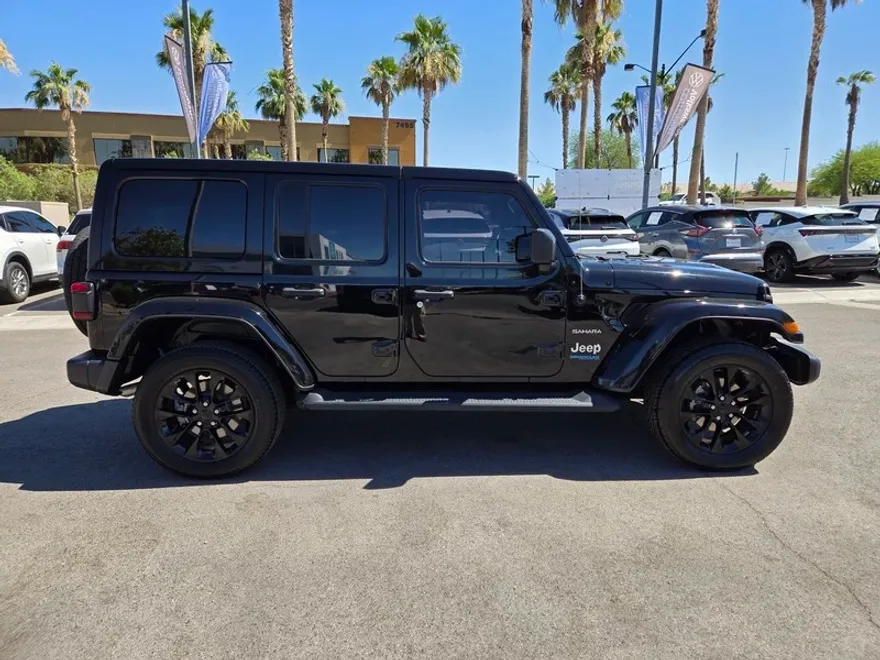 2021 Jeep Wrangler Unlimited Sahara 4xe photo 6