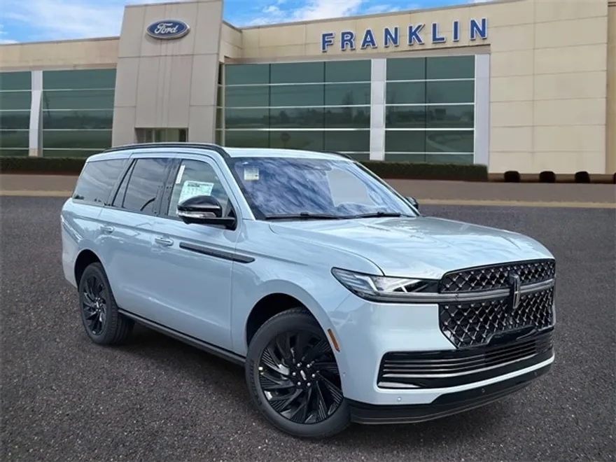 2025 Lincoln Navigator Reserve photo 1