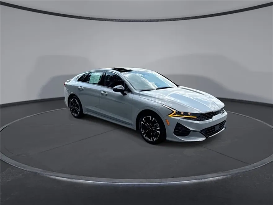 2024 Kia K5 GT-Line photo 1