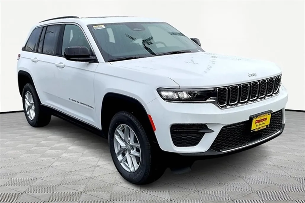 2025 Jeep Grand Cherokee Laredo X photo 1
