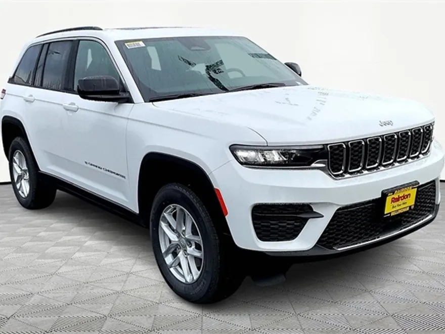 2025 Jeep Grand Cherokee Laredo X photo 1