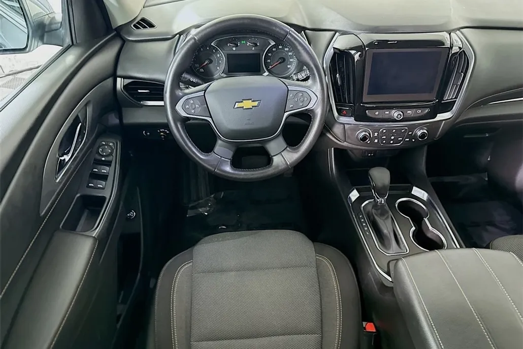 2021 Chevrolet Traverse photo 1
