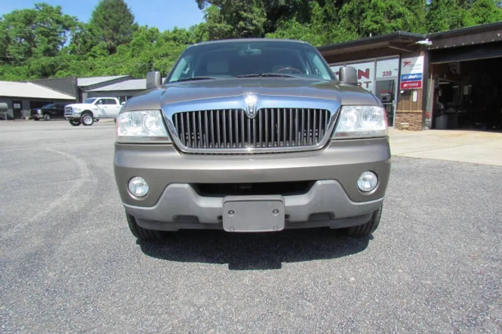 2004 Lincoln Aviator Luxury photo 1
