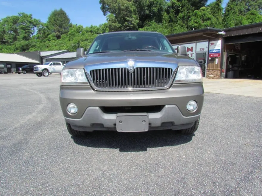 2004 Lincoln Aviator Luxury photo 1