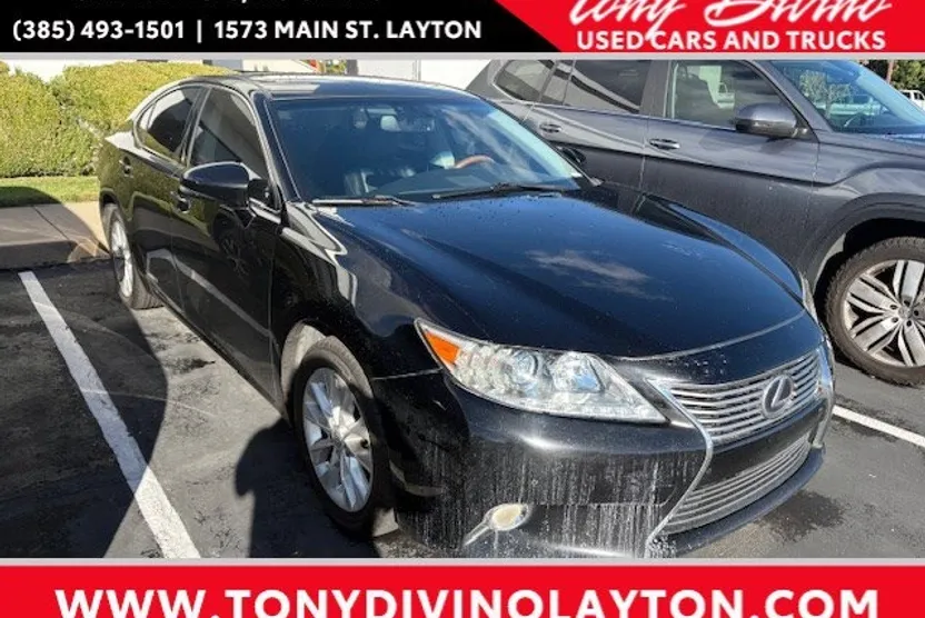 2014 Lexus ES 300h photo 1
