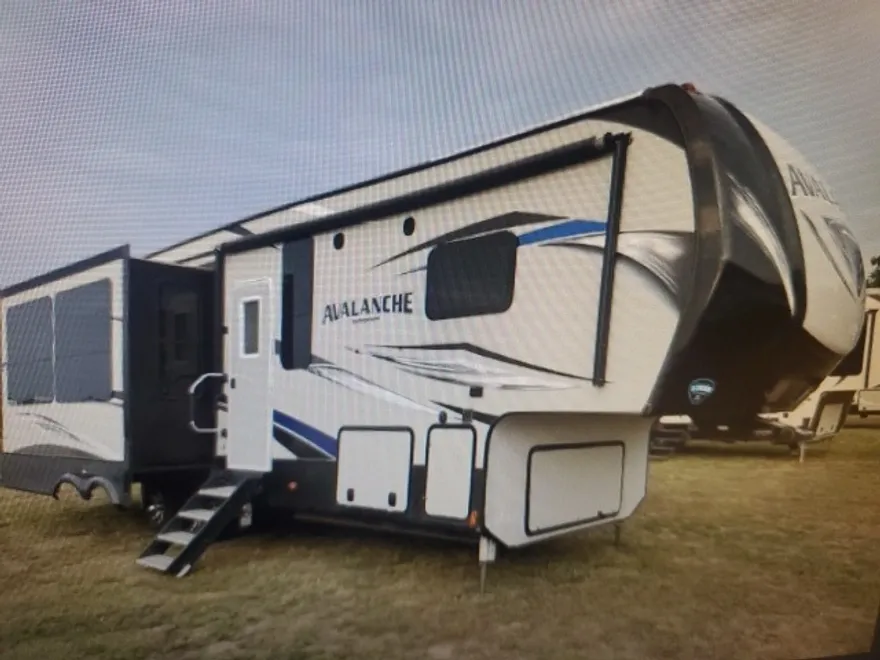 2019 Keystone Keystone photo 1