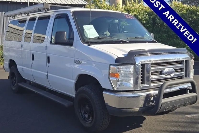 2013 Ford E-350 photo 1